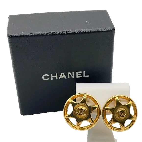 SALE! Authentic CHANEL Coco Mark Vintage Gold Plated Star Motif Earrings W Box - Picture 9 of 11
